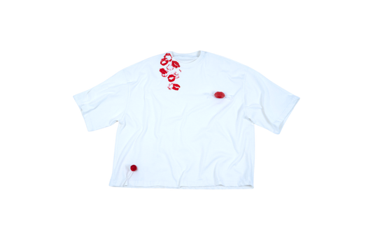 White candy lips t-shirt