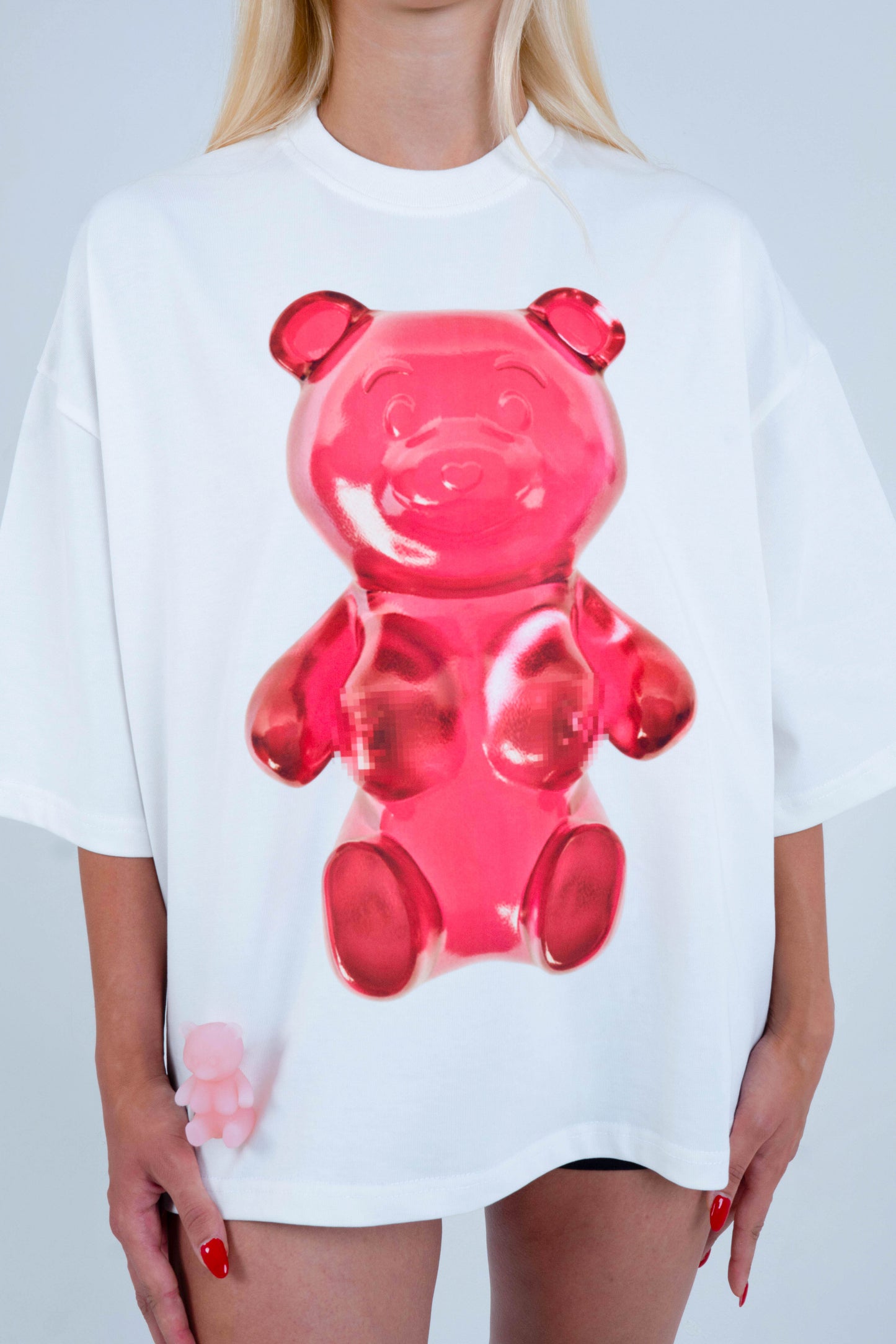 White dirty teddy girl t-shirt